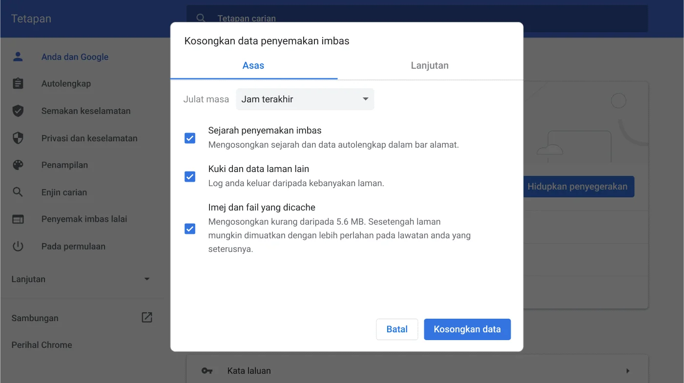 Tetingkap tetapan penyemak imbas Chrome memaparkan menu pilihan Kosongkan data semakan imbas.