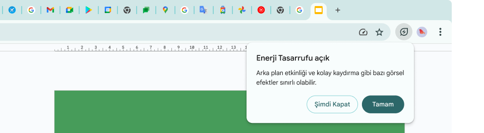 İmleç, Enerji Tasarrufu simgesini tıklamış. Simgede, bellek tasarrufu için arka plan etkinliğinin ve bazı görsel efektlerin sınırlandırıldığı açıklanıyor.